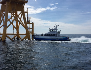 Atlantic Pioneer servicing a Block Island wind turbine